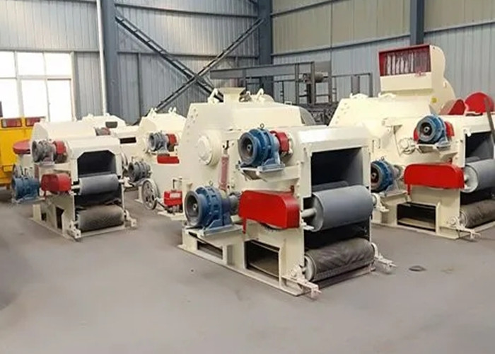 Drum Type Tree Wood Chipper Crusher Machine 110 Kw Hydraulic Buffering System