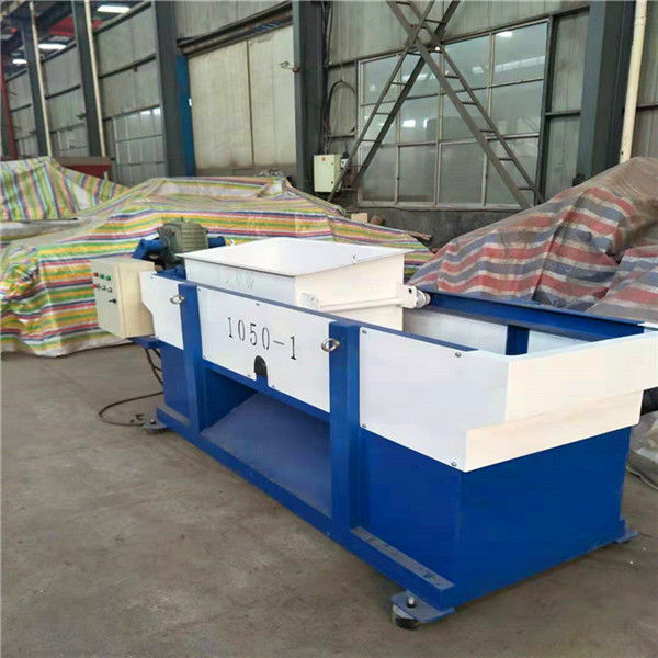 3.3*1.1*1.6m 3600r/M 300KG/H Small Wood Shaving Machine